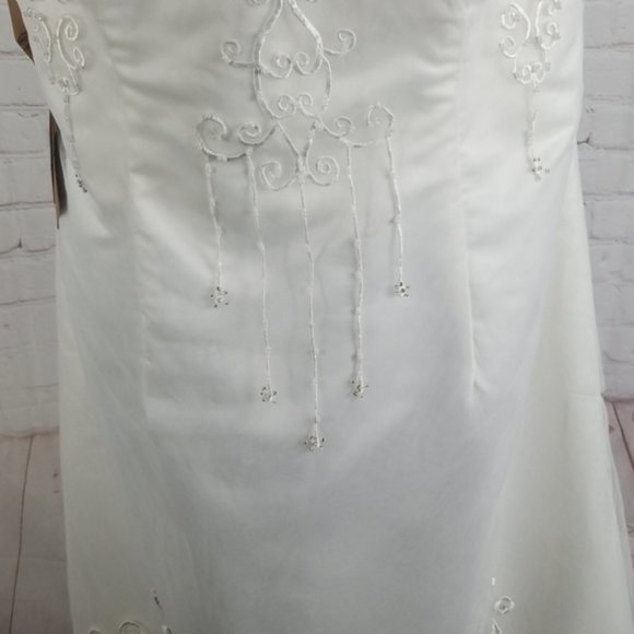 Light In The Box Formal Wedding Dress - Picture 5 of 12